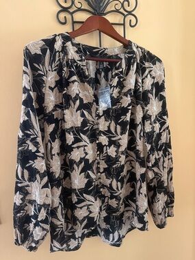 White House Black Market Black Blouse with Cream Floral Print New